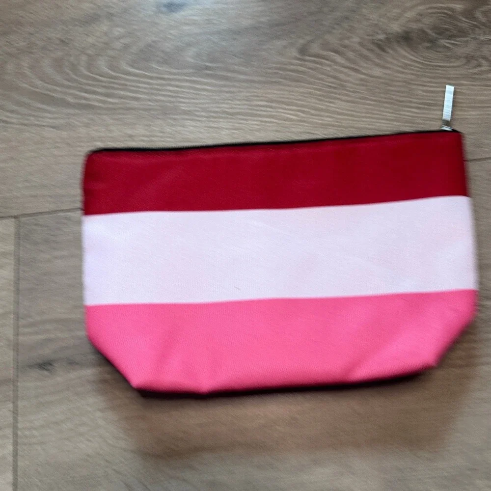 Clinique x Kate Spade New York clinique kate